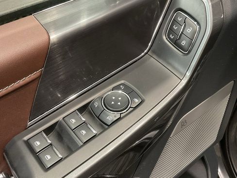 Used 2023 Ford F150 Lariat image 7