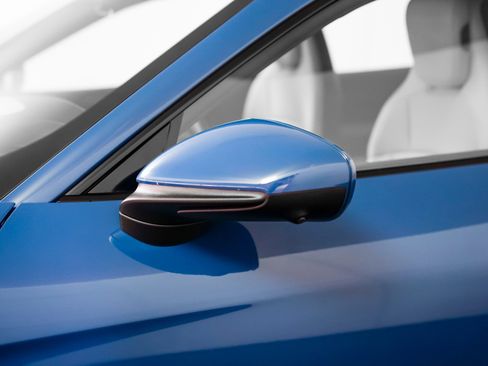 Certified 2024 Porsche Taycan 4S w/ Premium Package image 28