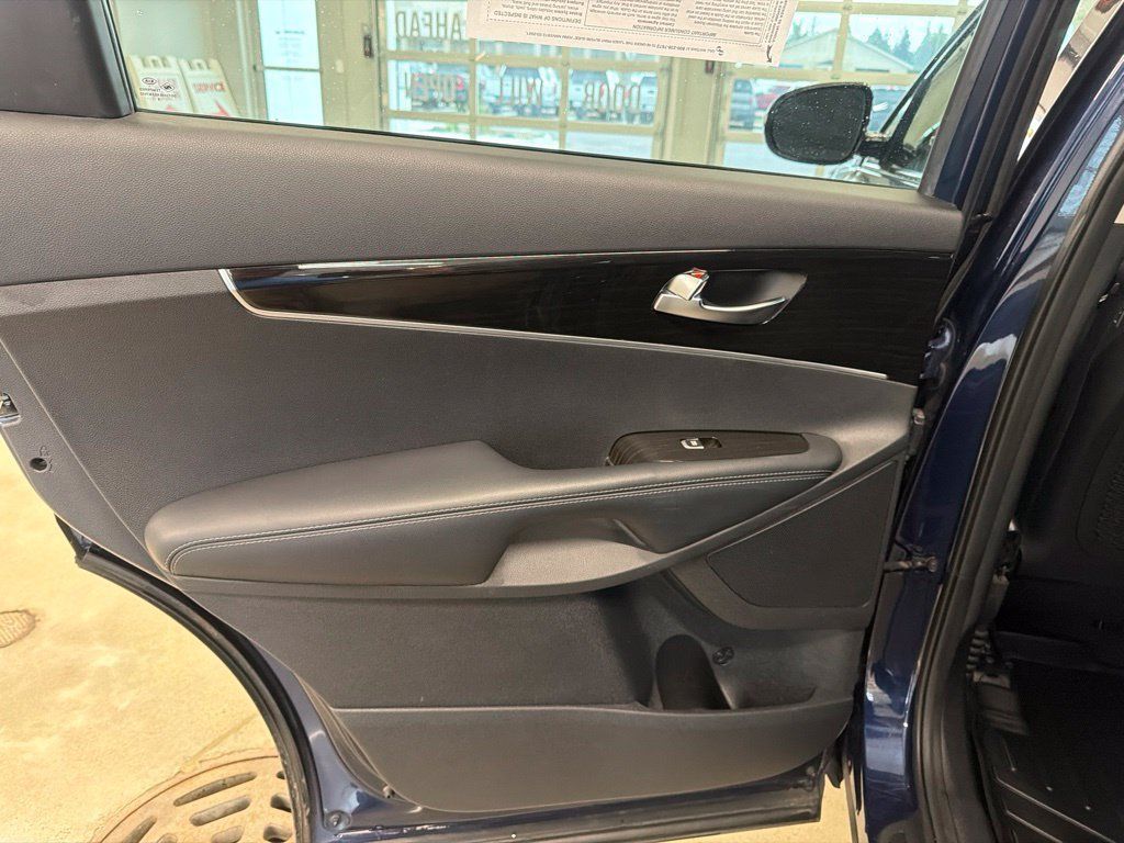 Used 2019 Kia Sorento AWD w/ LX Convenience Package image 22