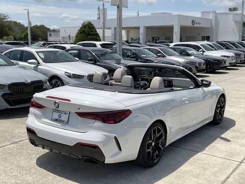 New 2027 BMW M440i Convertible RWD image 10
