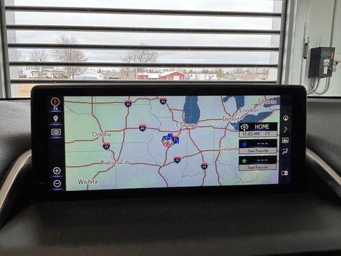 Used 2018 Lexus NX 300h AWD w/ Luxury Package image 12