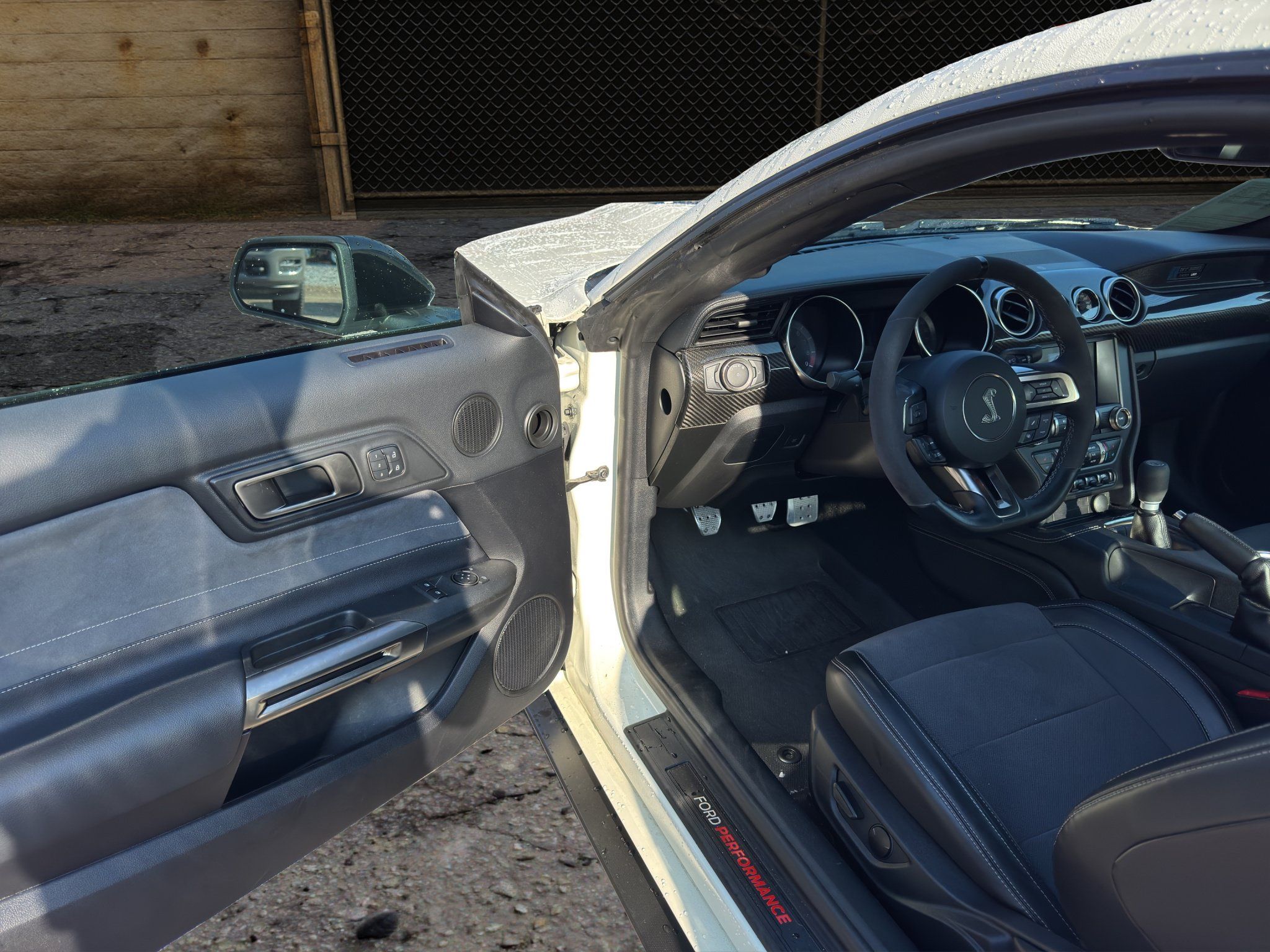 Used 2020 Ford Mustang Shelby GT350 w/ Technology Package RWD image 4