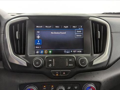 Used 2023 GMC Terrain SLT image 28