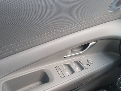 Certified 2025 Hyundai Elantra SE FWD image 20