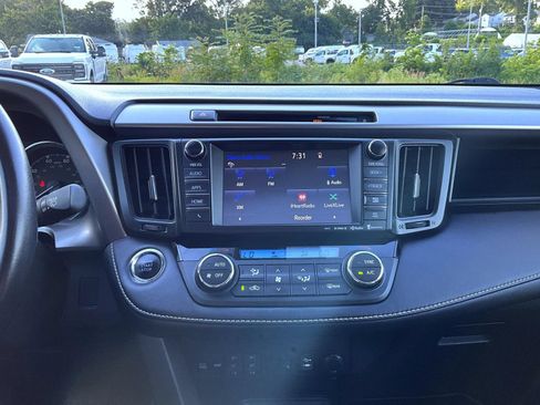 Used 2016 Toyota RAV4 Limited AWD/4WD image 14