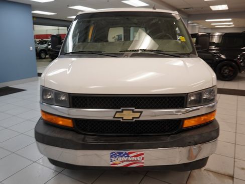 Used 2019 Chevrolet Express 2500 w/ Driver Convenience Package image 19