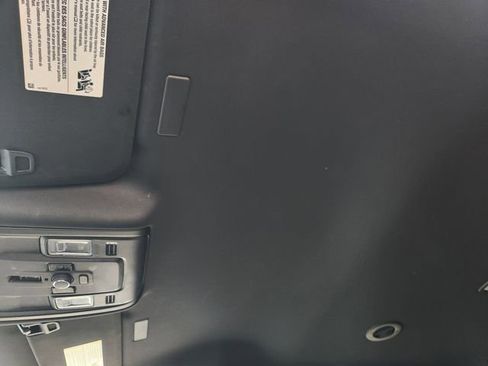 Used 2025 GMC Yukon Denali AWD/4WD image 24