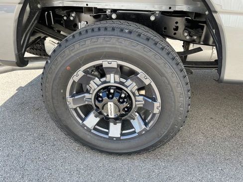 New 2026 Ford F250 4x4 Crew Cab Super Duty image 39