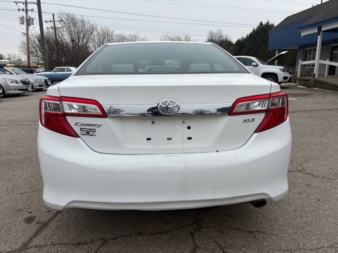 Used 2014 Toyota Camry XLE image 5