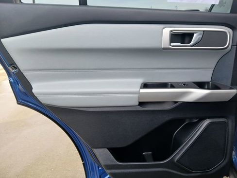 Used 2021 Ford Explorer XLT w/ Equipment Group 202A image 17