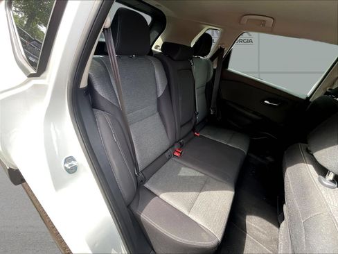 Used 2023 Nissan Rogue SV FWD image 26