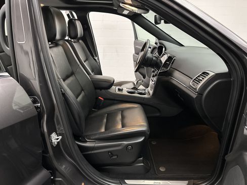 Used 2020 Jeep Grand Cherokee Limited w/ Premium Lighting Group AWD/4WD image 22