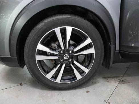 Used 2019 Nissan Kicks SV w/ Exterior Package FWD image 27