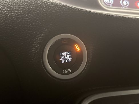Used 2018 Dodge Challenger R/T Plus RWD image 19