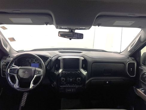 Used 2019 Chevrolet Silverado 1500 LT Trail Boss w/ Convenience Package AWD/4WD image 3