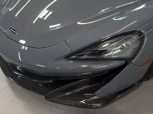 Used 2020 McLaren 600LT Spider RWD image 13