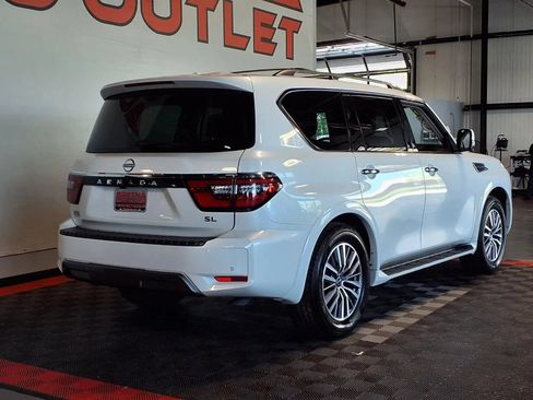 Used 2023 Nissan Armada SL w/ Captain's Chairs Package AWD/4WD image 8