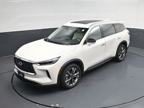 Used 2023 INFINITI QX60 Luxe w/ Vision Package image 54