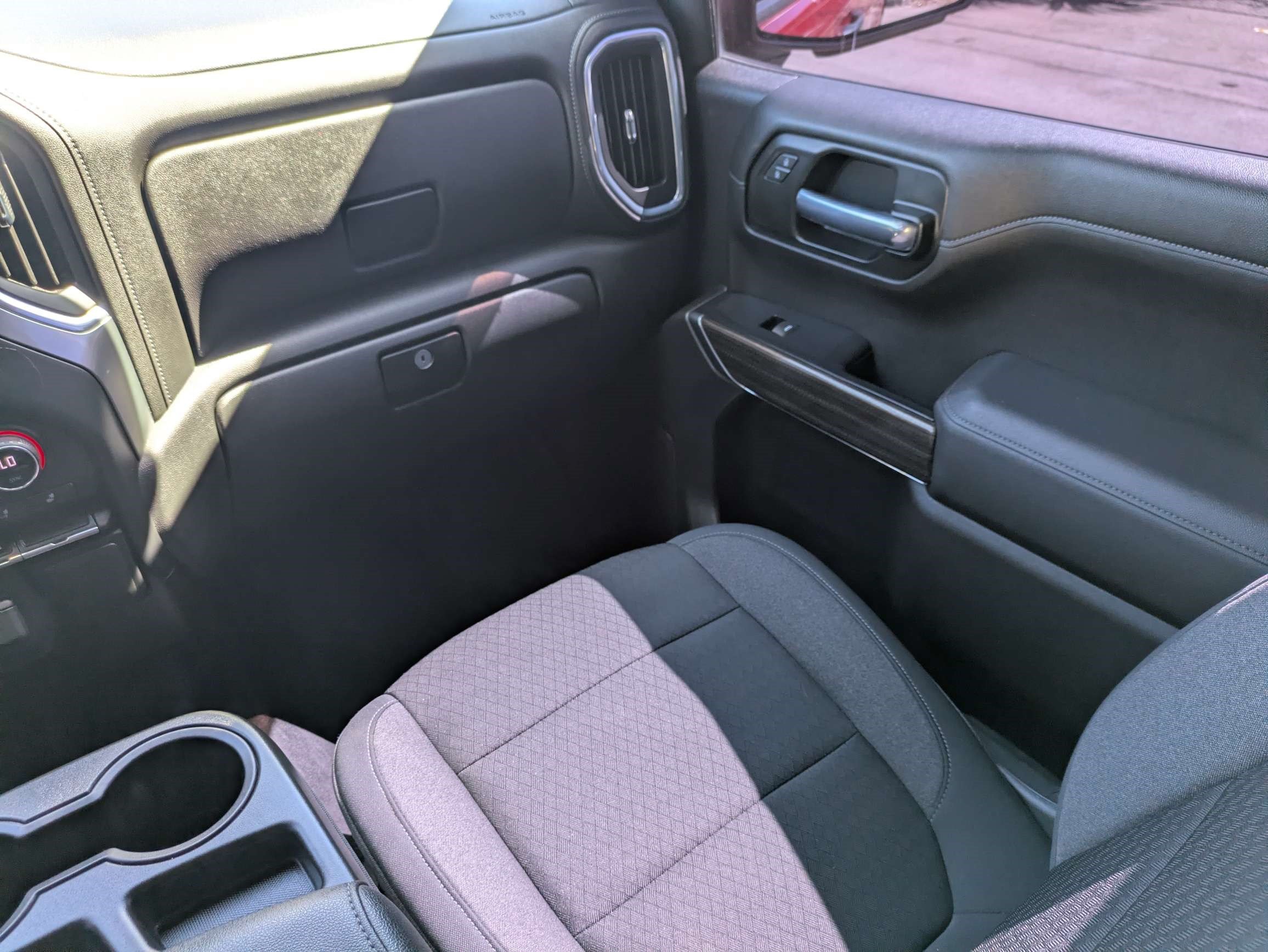Used 2021 Chevrolet Silverado 1500 RST AWD/4WD image 18