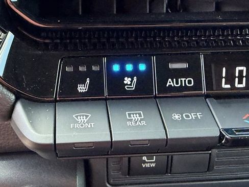 Used 2025 Toyota Land Cruiser w/ Premium Package AWD/4WD image 27