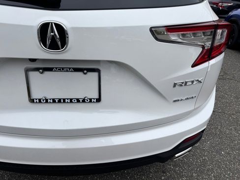 New 2026 Acura RDX SH-AWD image 15
