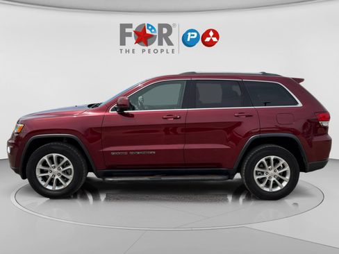 Used 2021 Jeep Grand Cherokee Laredo X image 2