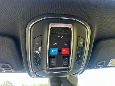 Used 2023 Jeep Grand Cherokee Altitude AWD/4WD image 24
