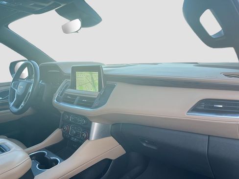 Used 2024 Chevrolet Suburban Premier w/ Advanced Technology Package image 33