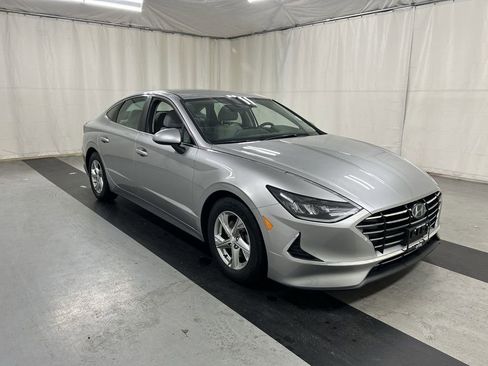 Used 2021 Hyundai Sonata SE FWD image 3