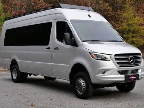 Used 2023 Mercedes-Benz Sprinter 3500 w/ Parking Package image 4