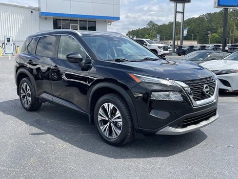 Used 2022 Nissan Rogue SV w/ SV Premium Package FWD image 8