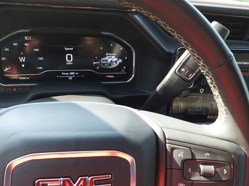Used 2025 GMC Sierra 2500 AT4 w/ AT4 Premium Plus Package AWD/4WD image 18