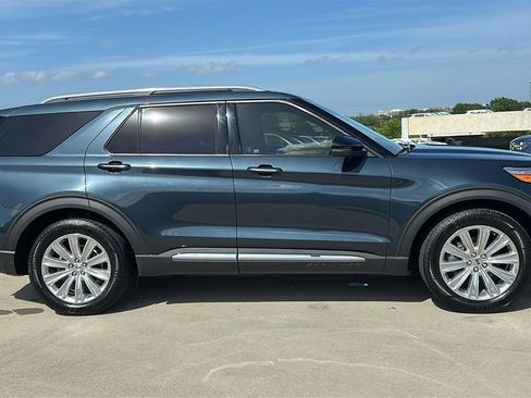 Used 2022 Ford Explorer Limited w/ Limited Technology Package RWD image 14