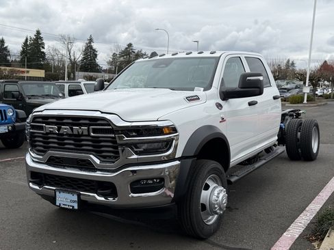 New 2026 RAM 5500 Tradesman image 4