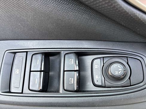 Used 2023 Subaru Forester Premium AWD/4WD image 15