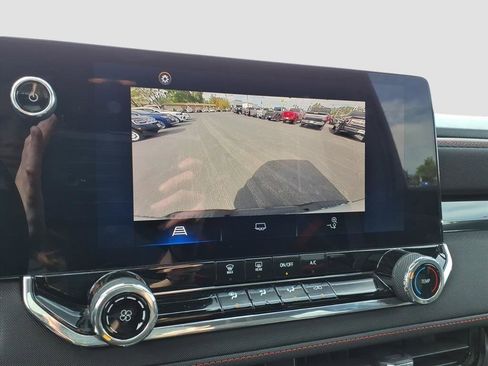 Used 2023 Chevrolet Colorado Z71 w/ Advanced Trailering Package image 5