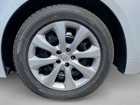 Used 2024 Toyota Corolla LE FWD image 30