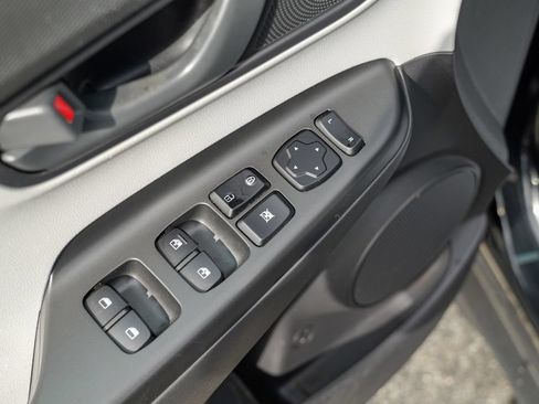 Used 2023 Hyundai Kona SEL AWD/4WD image 17