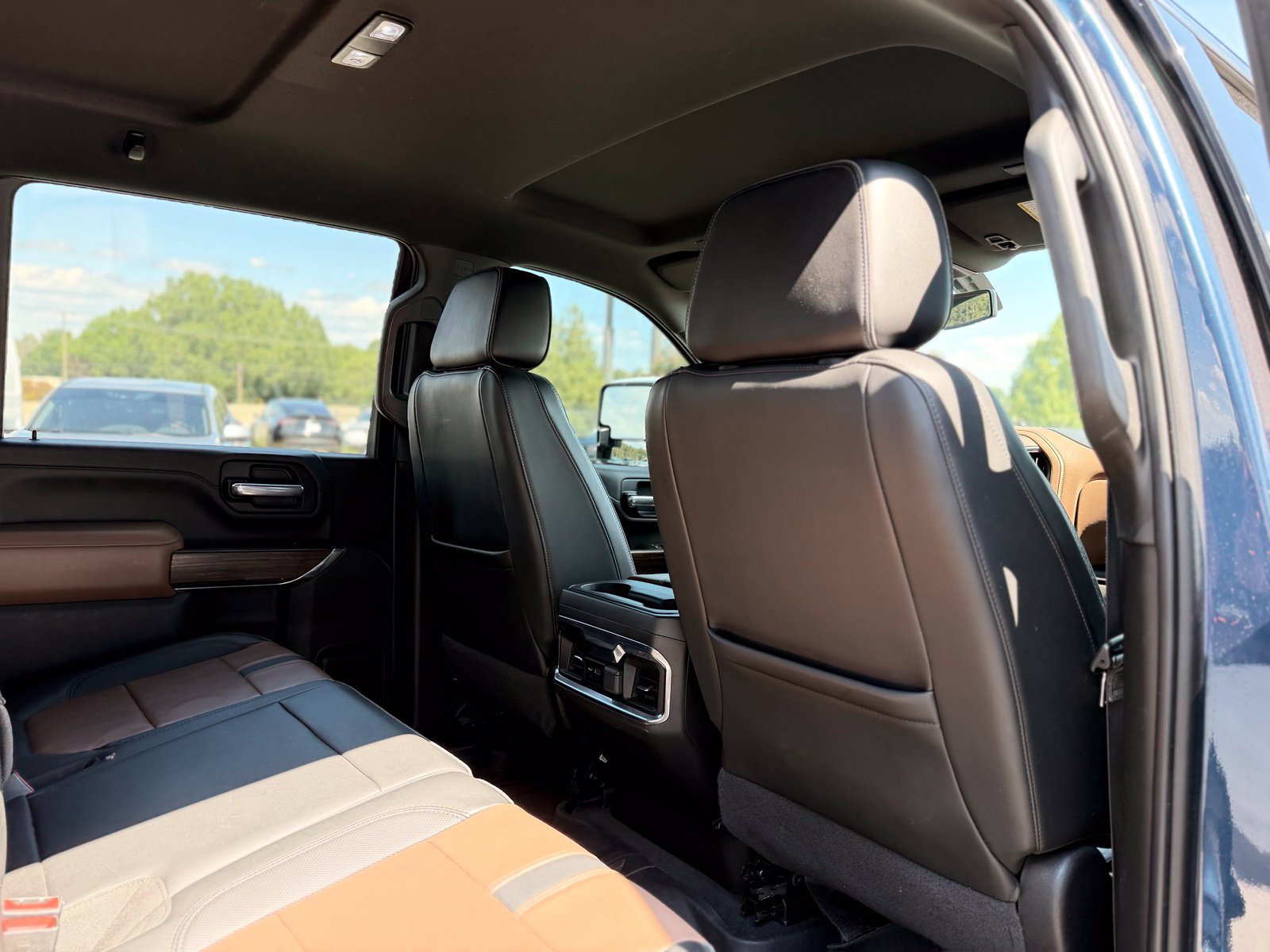 Used 2022 Chevrolet Silverado 2500 High Country AWD/4WD image 25