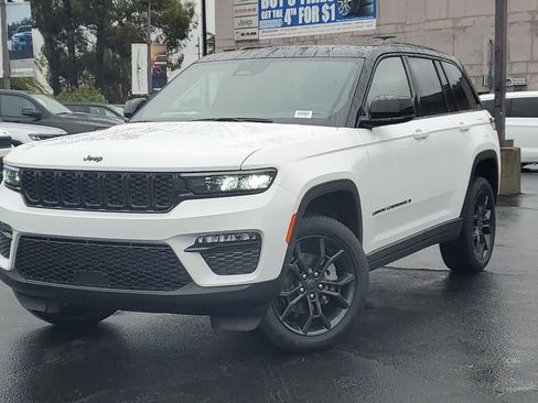 New 2025 Jeep Grand Cherokee Limited image 34