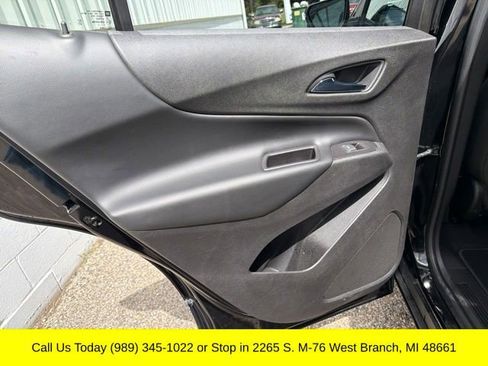 Used 2019 Chevrolet Equinox LT w/ Driver Convenience Package AWD/4WD image 34