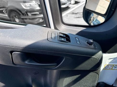 Used 2026 RAM ProMaster 2500 w/ Convenience Group FWD image 23