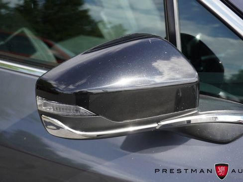Used 2025 Subaru Outback Premium AWD/4WD image 4