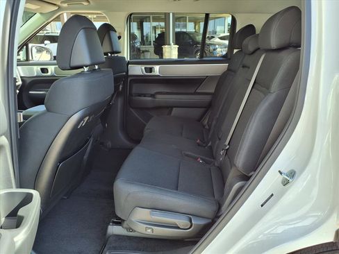 New 2026 Hyundai Santa Fe SE image 7