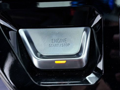 Used 2024 GMC Sierra 1500 AT4 w/ Technology Package image 28