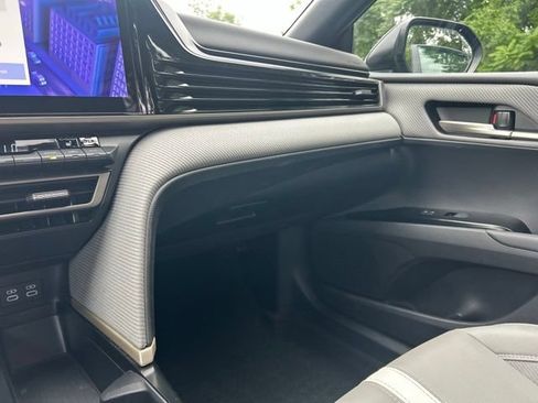 Used 2025 Toyota Camry SE w/ Multimedia Upgrade Package AWD/4WD image 64