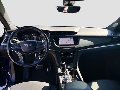 Used 2023 Cadillac XT5 Sportv w/ Technology Package image 24