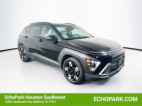 Used 2025 Hyundai Kona SEL image 1