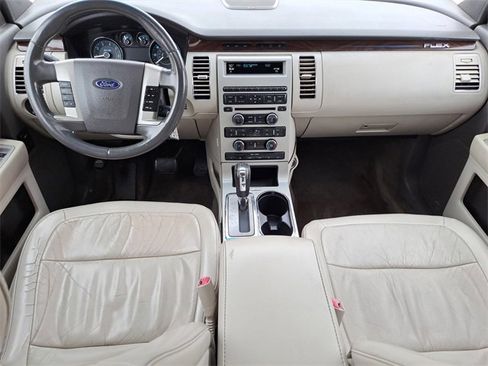 Used 2011 Ford Flex SEL w/ Rapid Spec Order Code image 10