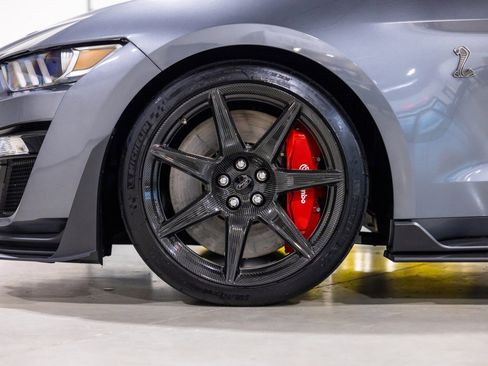 Used 2022 Ford Mustang Shelby GT500 w/ Carbon Fiber Track Pack image 20